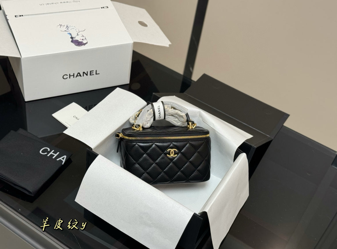 (PRE-ORDER)CC Vanity Bag