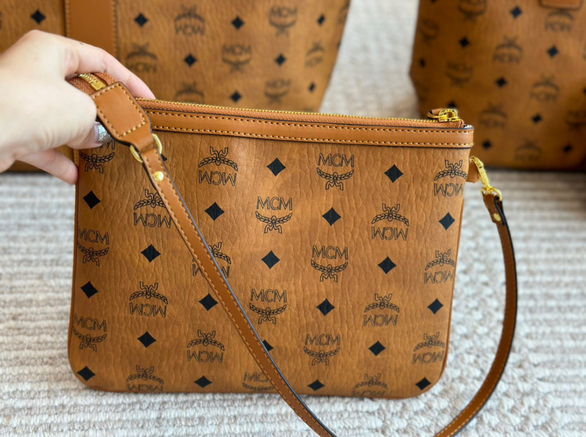 (PRE-ORDER) MCM Large Tote Bag