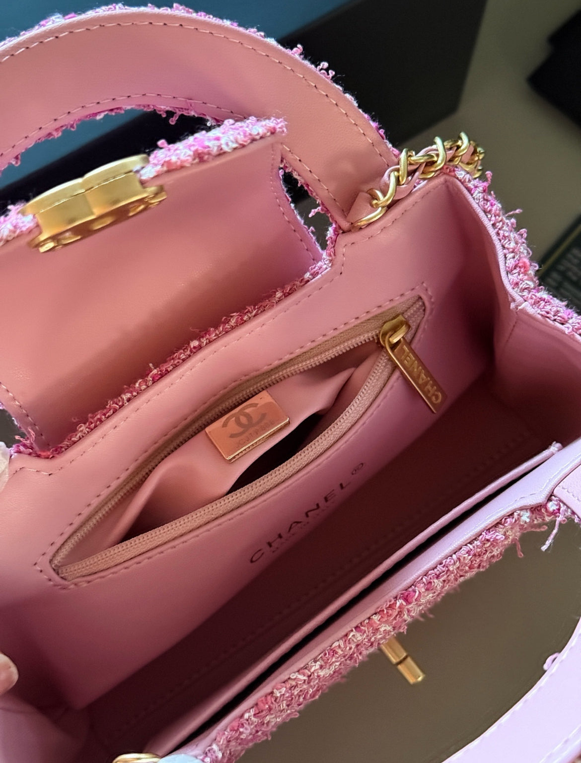 (PRE-ORDER)CC Quilted Handbag